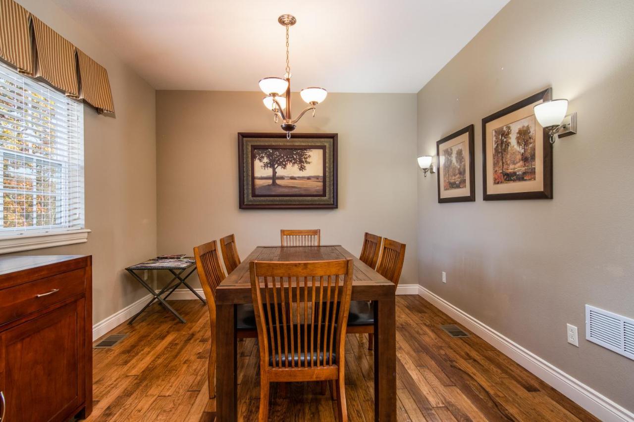 Two Bedroom Villa In The Heart Of Branson! Extérieur photo