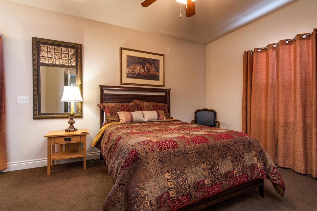 Two Bedroom Villa In The Heart Of Branson! Extérieur photo