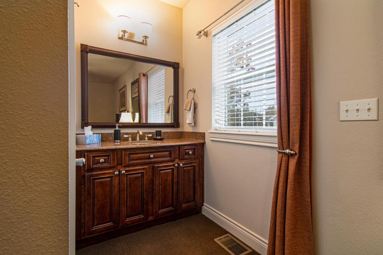 Two Bedroom Villa In The Heart Of Branson! Extérieur photo