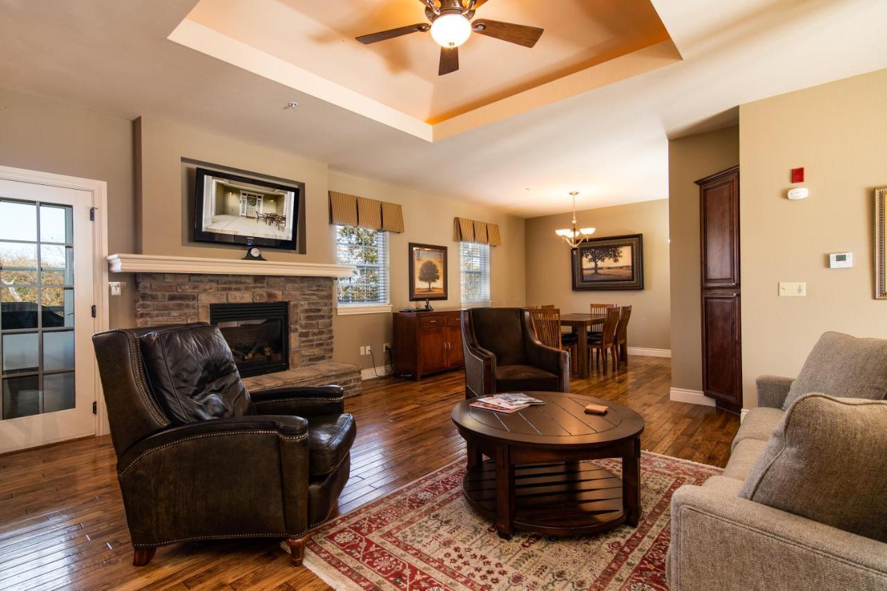 Two Bedroom Villa In The Heart Of Branson! Extérieur photo
